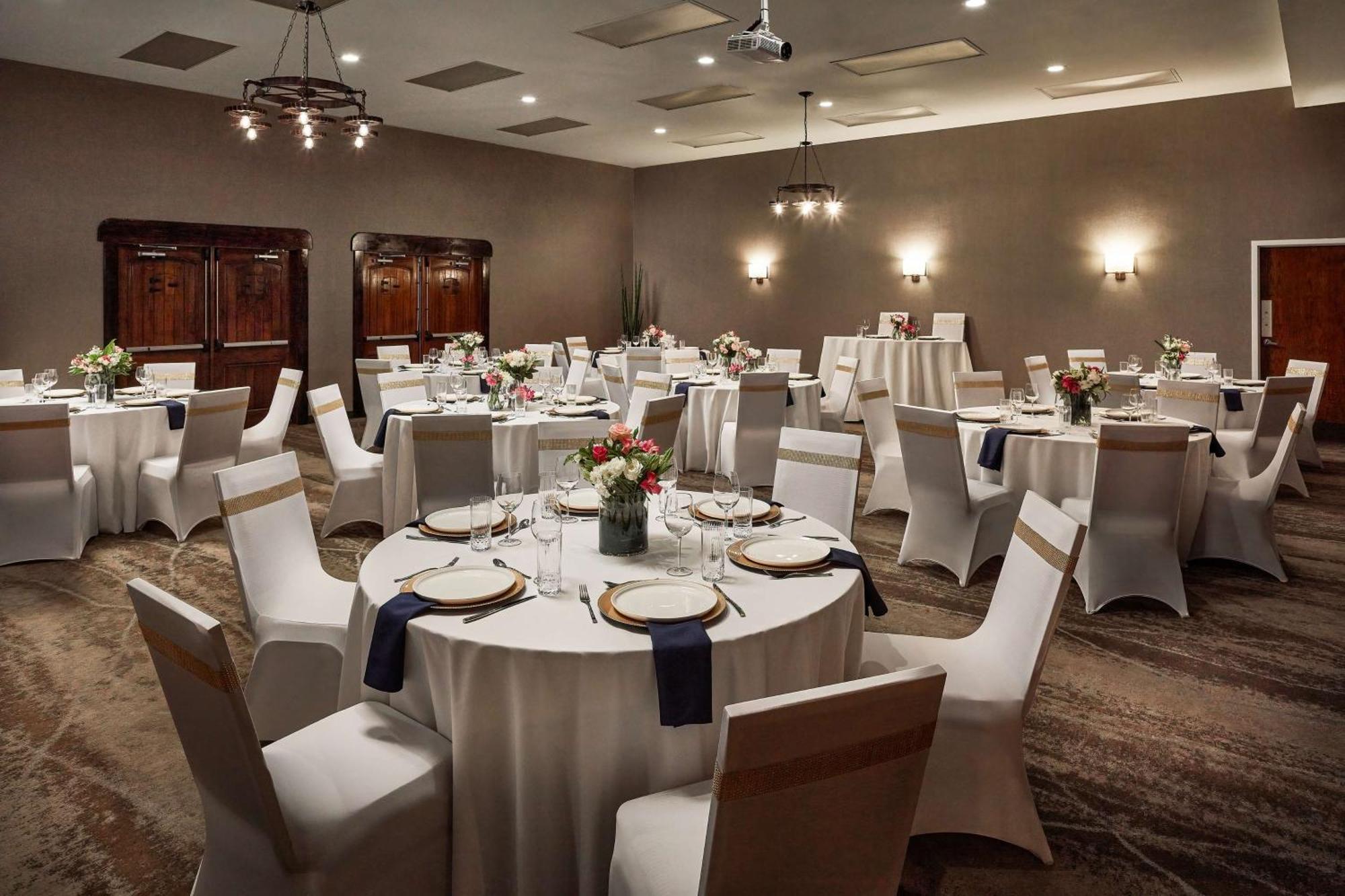 Hilton Tapestry Collection, Don Fernando De Hotel Taos